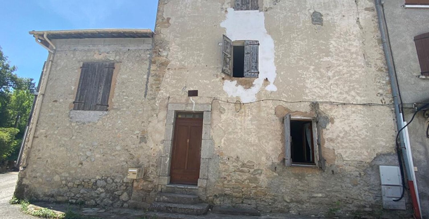 Grande Maison de village à Rénover — photo 1