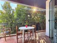 Maison familiale de charme de plus de 150 m² avec terrasses, jardin et sous-sol complet au clos Banet — photo 3