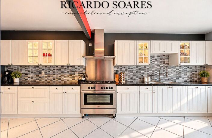 60700 PONT-SAINTE-MAXENCE - GRANDE MAISON FAMILIALE 277m2 / 7 CHAMBRES / 1 STUDIO INDEPENDANT / GRAND GARAGE — photo 5