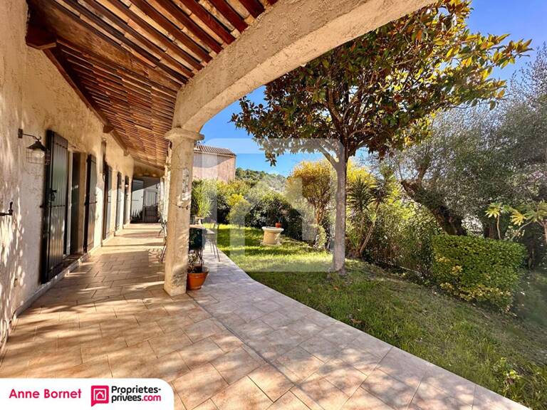 Villa individuelle 6 pièces 148 m2 avec jardin arboré, terrasse et cave — photo 1
