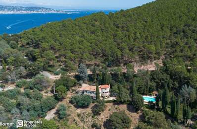Bastide 7 pièces avec piscine et terrain de 13 000 m2 - Massif de l'Estérel — photo du bien