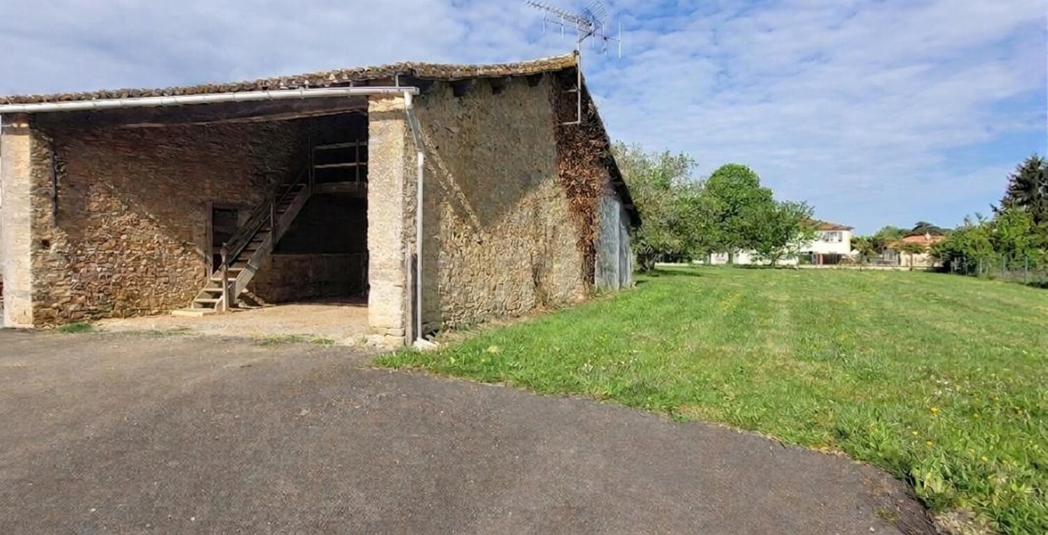 Grange Champdeniers 1 pièce(s) 100 m2 — photo 1