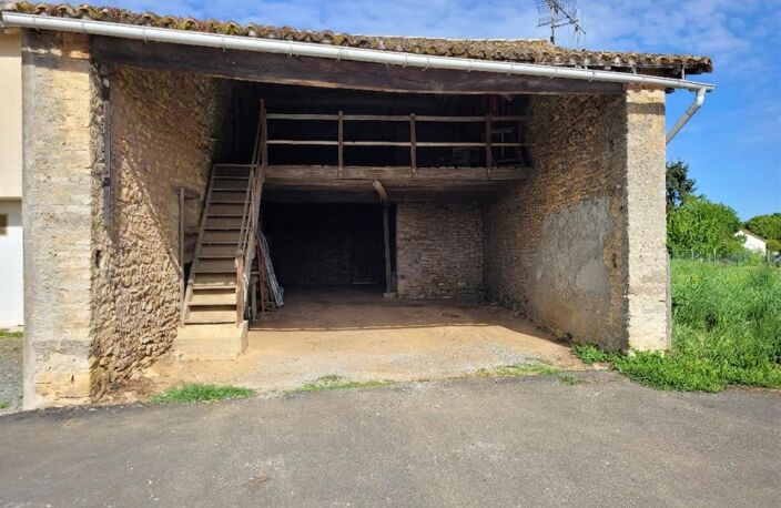 Grange Champdeniers 1 pièce(s) 100 m2 — photo 2