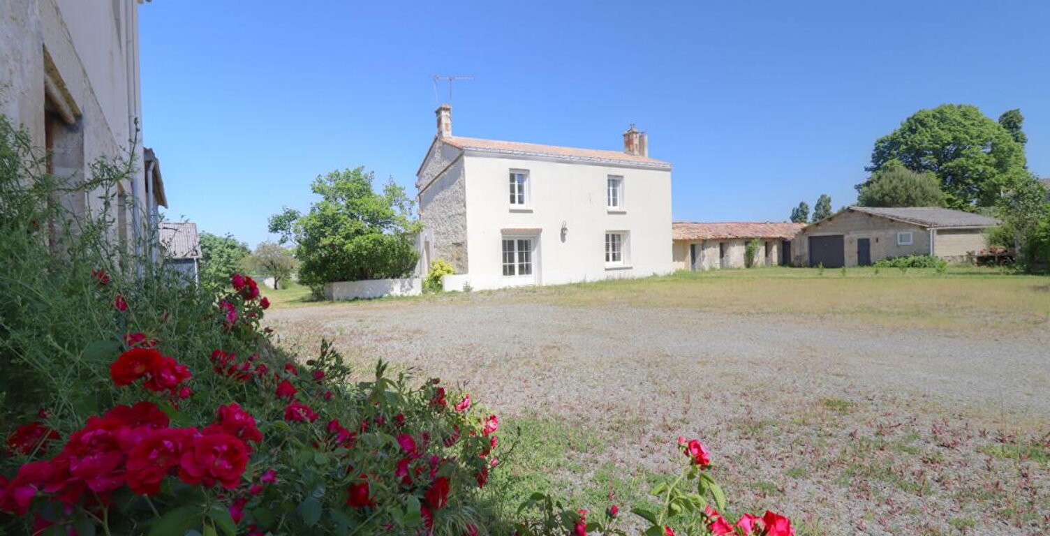 Maison Villiers En Plaine 4 pièce(s) 124 m2 — photo 1