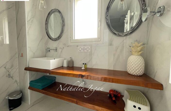 A vendre Coup de coeur - La Ciotat (83) - 3P de 93.5 m2 - VUE mer - Terrasse - Cellier - Cave - Jacuzzi - Stationnements — photo 5