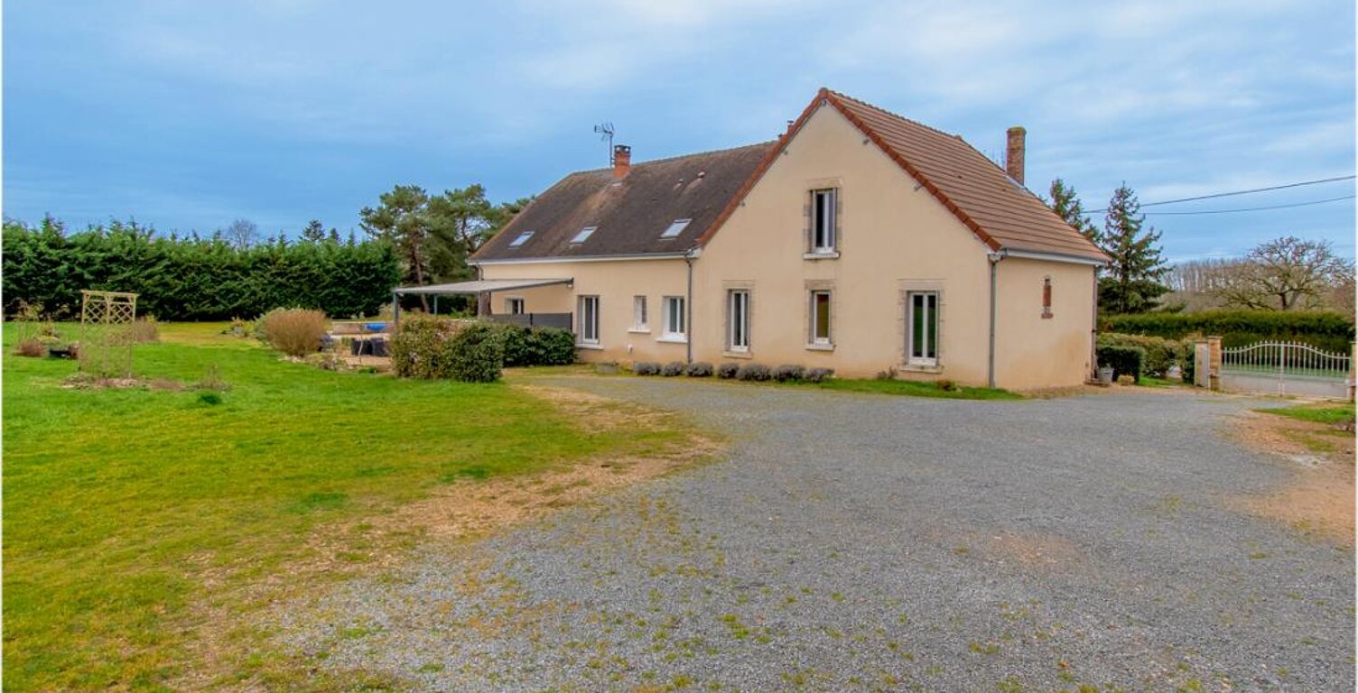 Maison Mereau 10 pièce(s) 286 m2 — photo 1