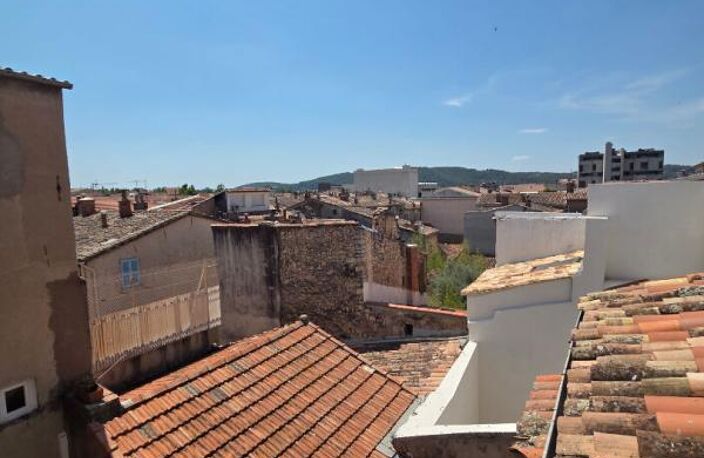 Appartement 43m2 avec chambre indépendante- Centre Historique - 63 000 euros — photo 2