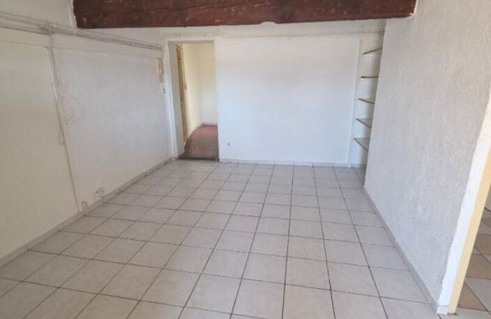 Appartement 43m2 avec chambre indépendante- Centre Historique - 63 000 euros — photo 3