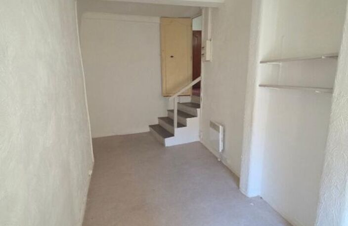 Appartement 43m2 avec chambre indépendante- Centre Historique - 63 000 euros — photo 4