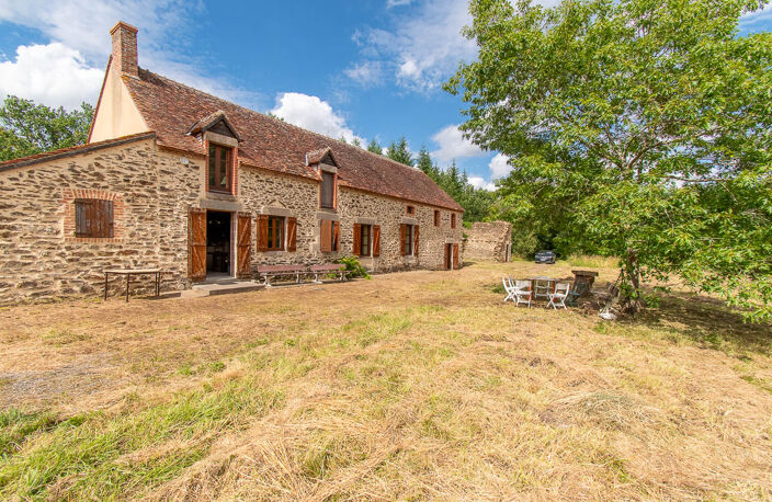 Propriété de loisirs Boussac 6 pièce(s) 232 m2 — photo 2