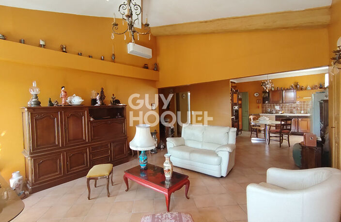 Carpentras - Appartement type 3 de 110 m² avec ascenseur dans ancien Hôtel Particulier — photo 2