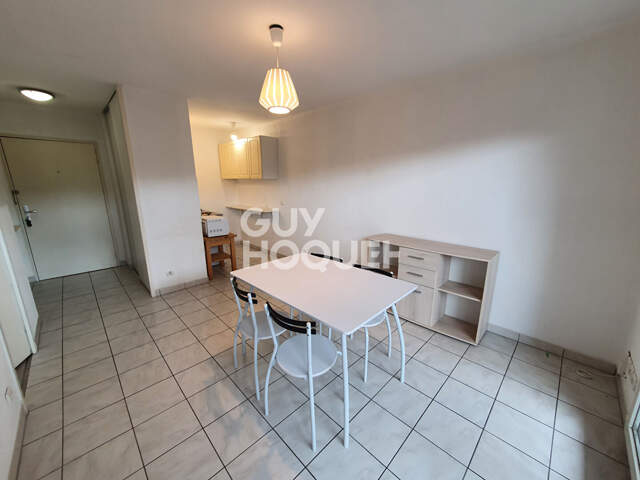 Appartement T2 MEUBLE avec terrasse — photo du bien