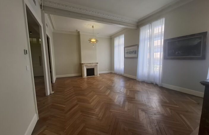 Appartement de caractère rénové par architecte - 132 m2 Carr — photo 4