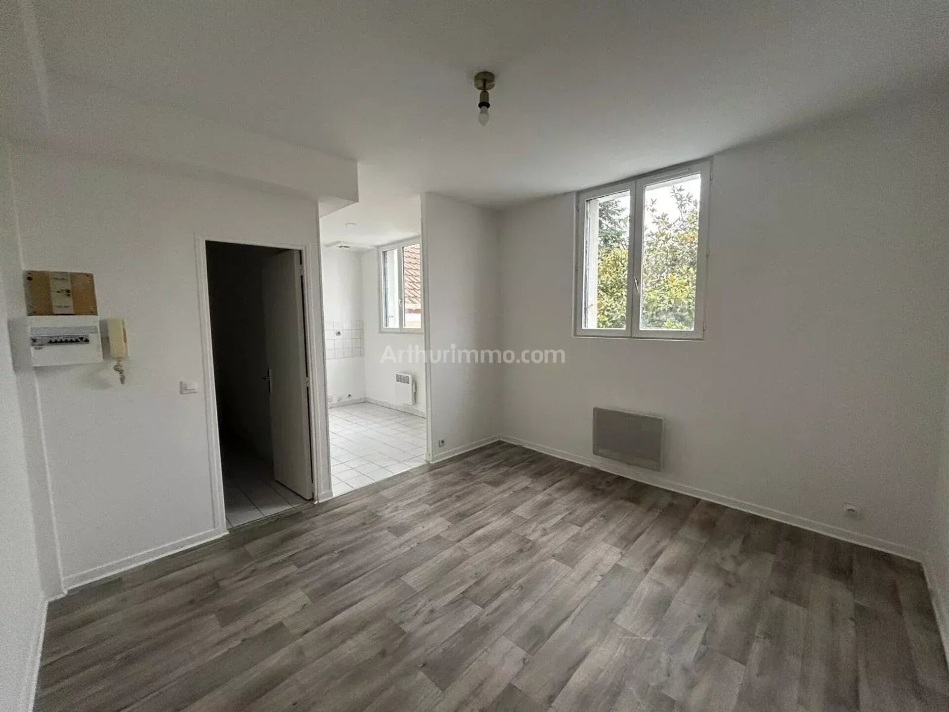 Appartement 1 pièce 22 m² · à Montlhéry · 22 m² · 495 €/mois