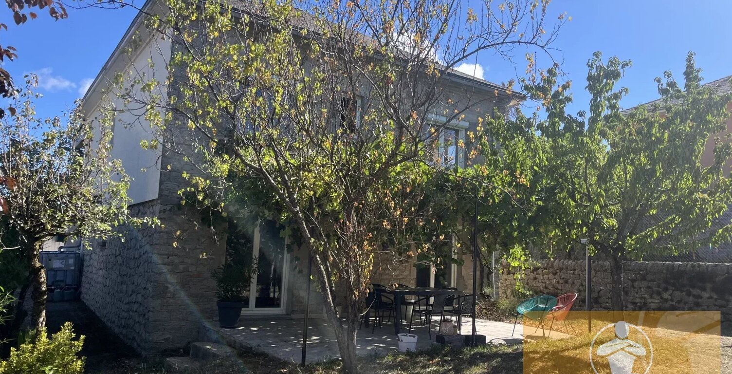 En exclusivité dans notre agence – Charmante maison rénovée avec terrasse et jardin — photo 1