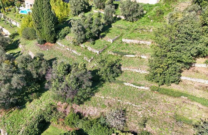 SOUS OFFRE - Exclusivité - Hauteurs de Vence - Terrain de 5. — photo 3