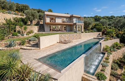 EXCLUSIVITE VENCE - Terrain à bâtir avec vue mer - PC accord — photo du bien