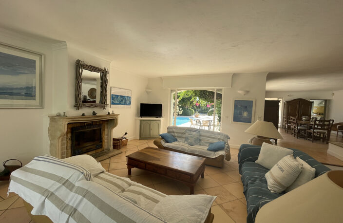 Tourrettes sur Loup - Villa de 200 m2 avec piscine — photo 4