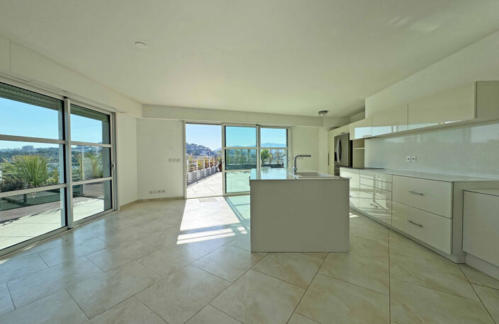 Penthouse de 107 M2   Terrasse de 127 M2 à deux pas de la me — photo 4