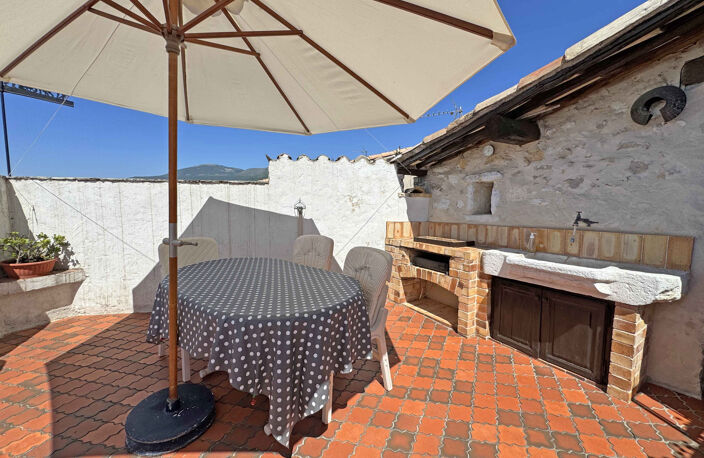 EXCLUSIVITÉ   CHARME ET VUE MER AU COEUR DE VENCE — photo 4