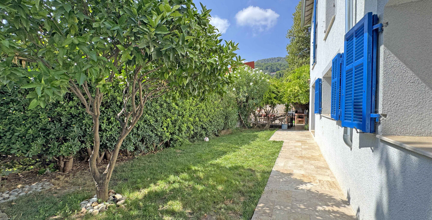 Vence - Villa rénovée avec jardin et appartement indépendant — photo 1