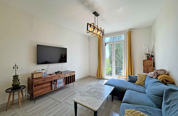 Vence - Villa rénovée avec jardin et appartement indépendant — photo 4