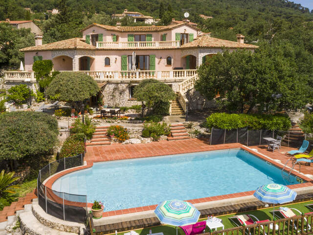 EXCLUSIVITE Gattières - Villa divisée en 3 appartements avec — photo du bien