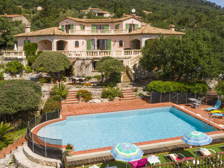 EXCLUSIVITE Gattières - Villa divisée en 3 appartements avec — photo 1