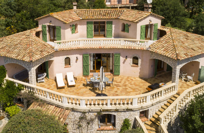 EXCLUSIVITE Gattières - Villa divisée en 3 appartements avec — photo 5