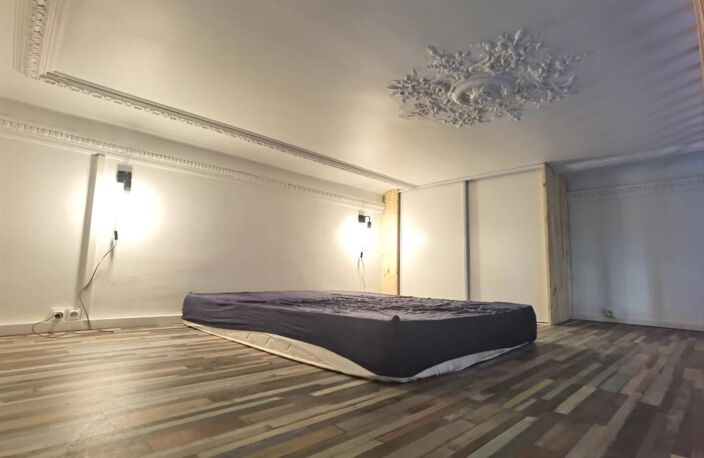 1er/4eme Marseille Appartement T2 meublé décoré loué 730€/mois — photo 5