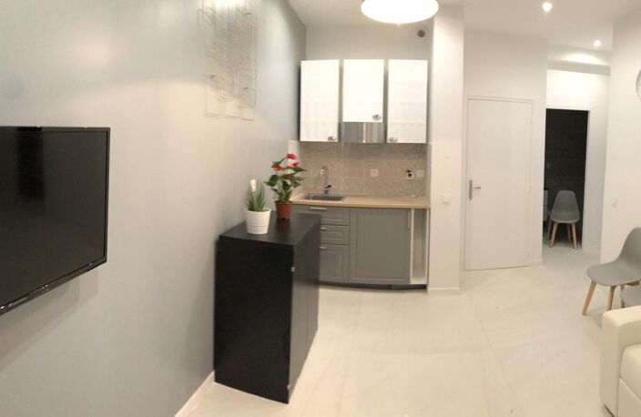 Appartement Type 2 décoré meublé Marseille centre — photo 4