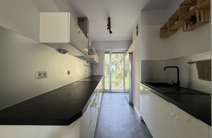 APPARTEMENT 3 PIECES - VUE MER - CABBE - ROQUEBRUNE CAP MART — photo 5