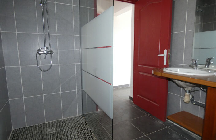 Maison neuve F4 à Bagatelle — photo 4