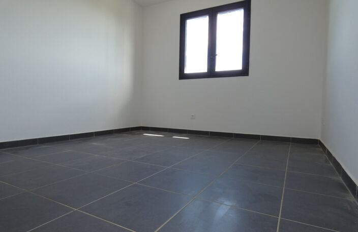 Maison neuve F4 à Bagatelle — photo 5
