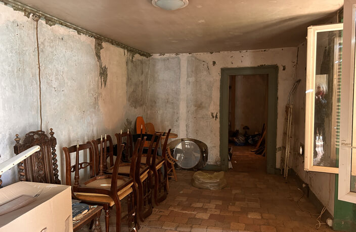 A VENDRE - Ensemble de deux maisons à rénover à Saint-Marcel — photo 4