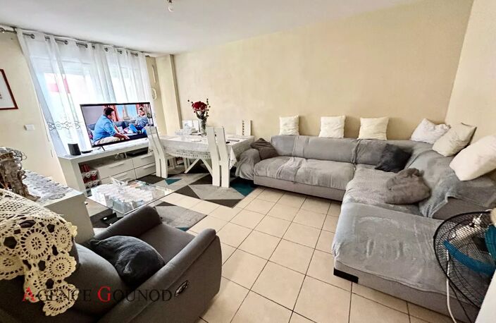 Joli T3 avec balcon et parking — photo 2