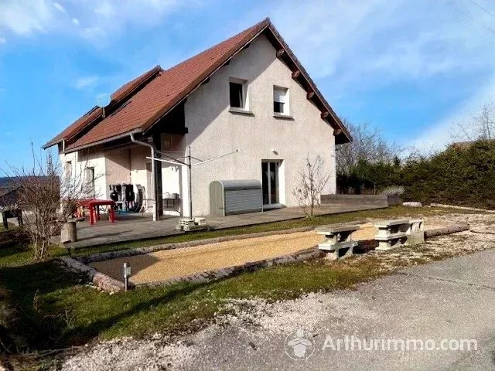 Maison 9 pièces 167 m² · à Val-d'Usiers · 167 m² · 340 000 €