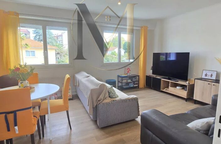 T4 AVEC JARDIN ET GARAGE — photo 2