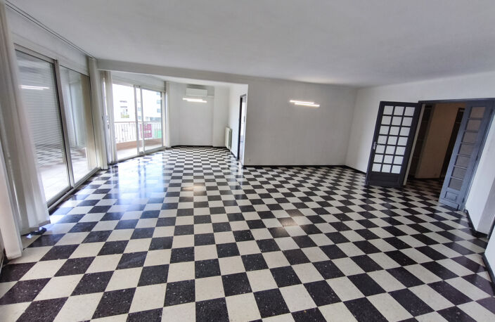 Vend appartement T5 de 144m2 à Béziers avec vu dégagée — photo 2