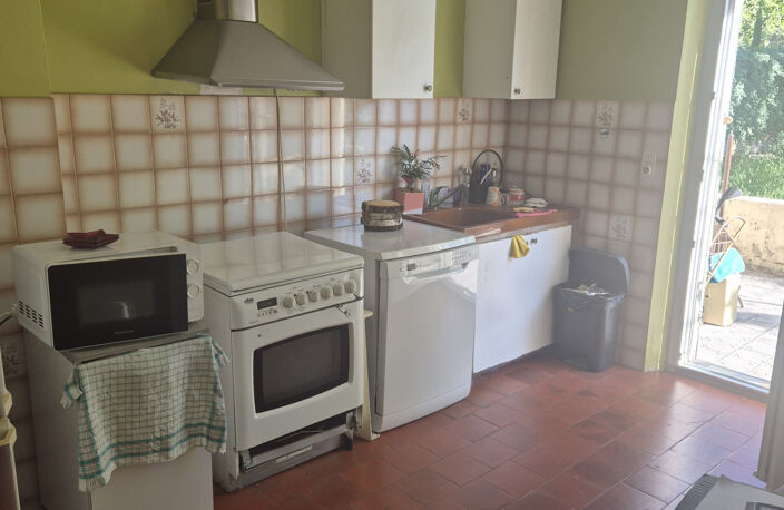 Charleval, maison mitoyenne sur un côté de 78m2 avec une cav — photo 5