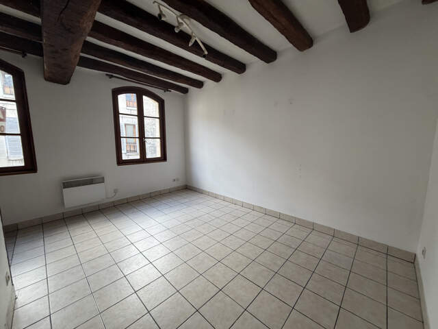 BEL APPARTEMENT ANCIEN — photo du bien
