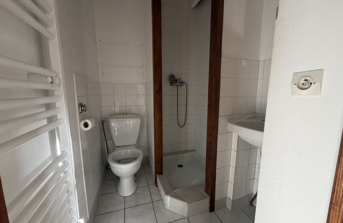 BEL APPARTEMENT ANCIEN — photo 5