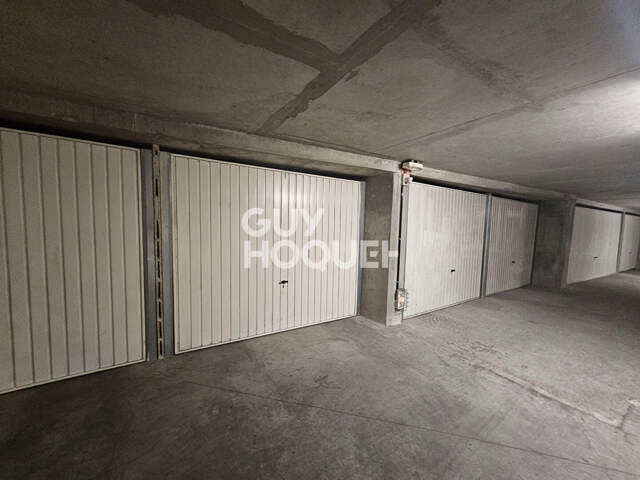 parking — photo du bien