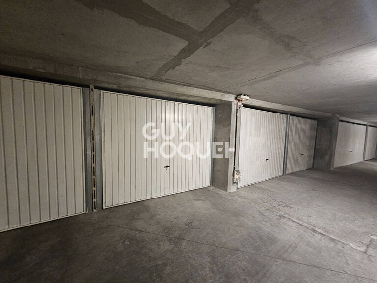 parking — photo 1