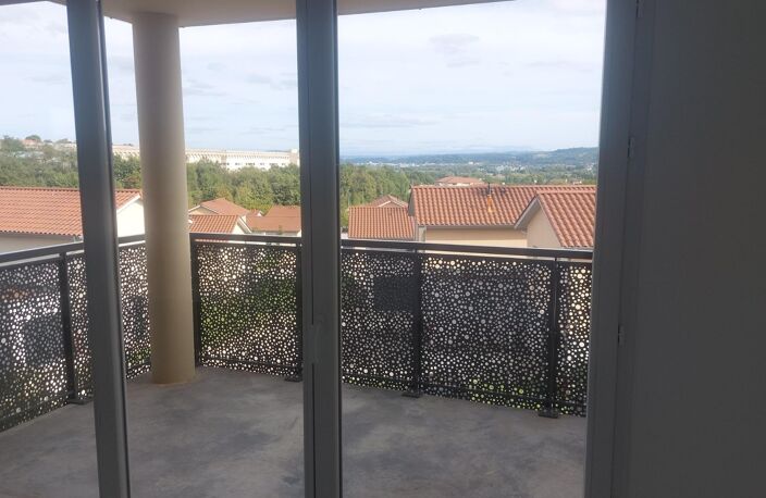 Location appartement 3 pièces 61 m² à L'Isle-d'Abeau (38080) — photo 5