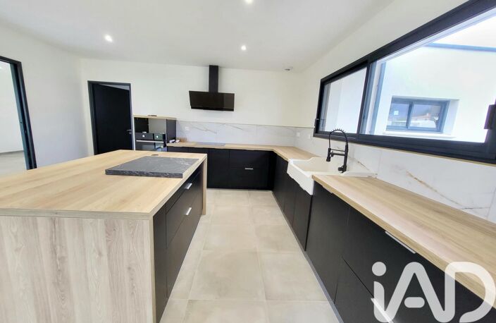 Vente Maison/villa 6 pièces — photo 2