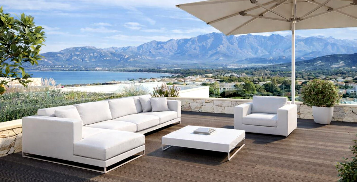 MAGNIFIQUE VUE MER SUR BAIE DE CALVI – DERNIER ETAGE DUPLEX DE 100M² AVEC 60M² DE TERRASSE — photo 1