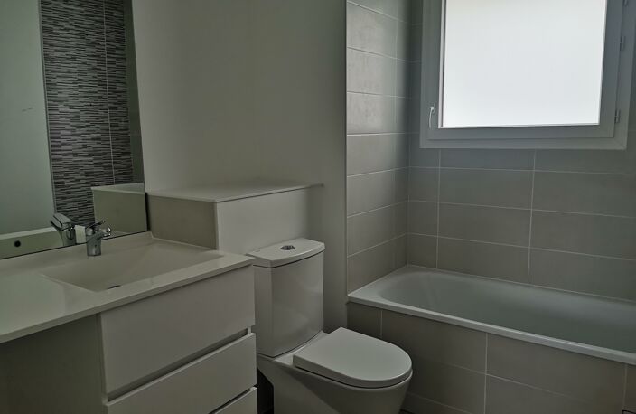Location maison 3 pièces 67 m² à Saint-Jory (31790) — photo 3