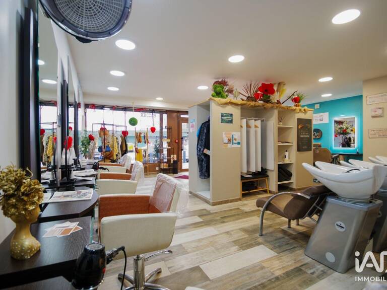 Vente Boutique/Local commercial 73 m&sup2; — photo 1