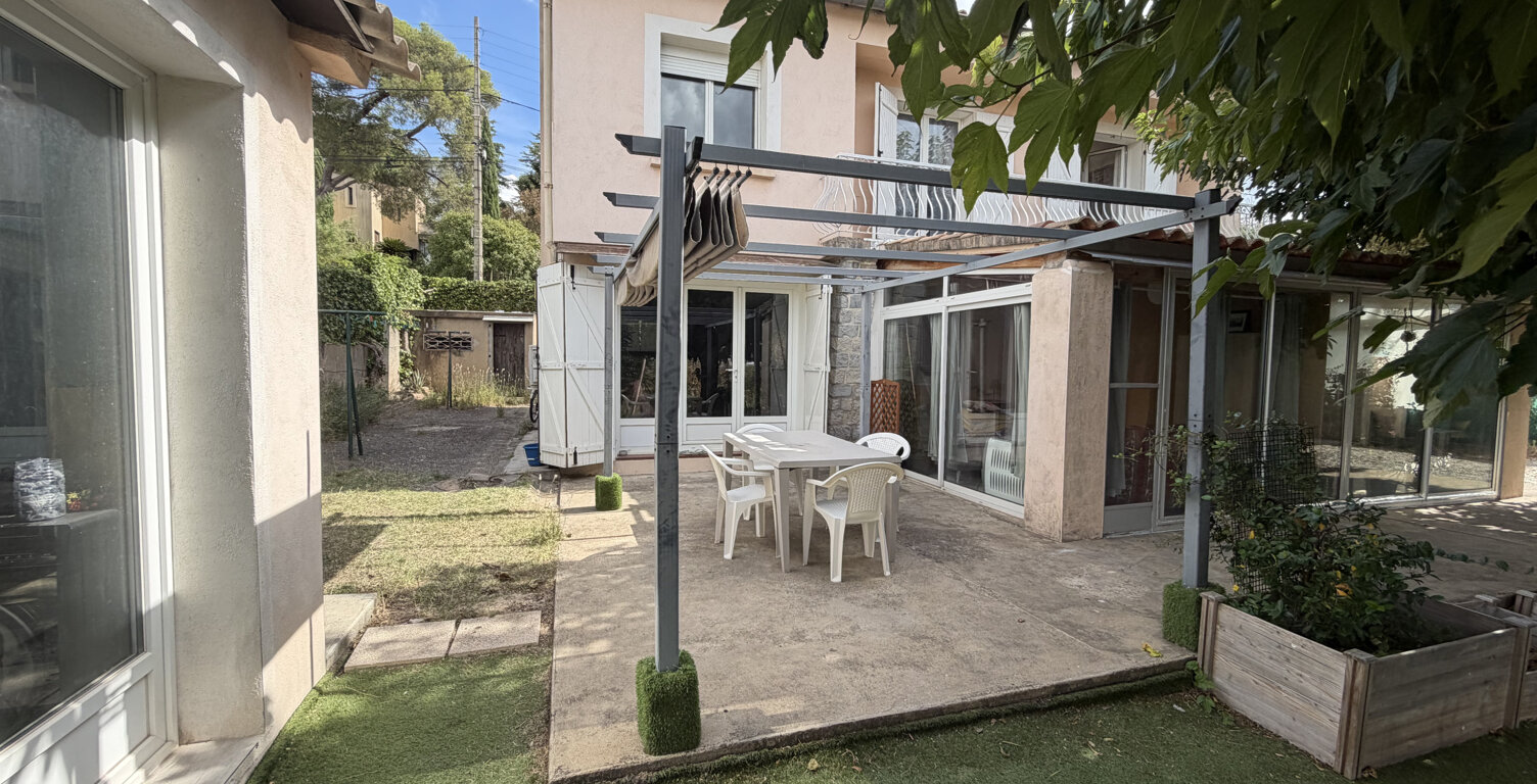 A VENDRE - NIMES - SECTEUR CHU CAREMEAU - MAISON 6 Pieces 13 — photo 1